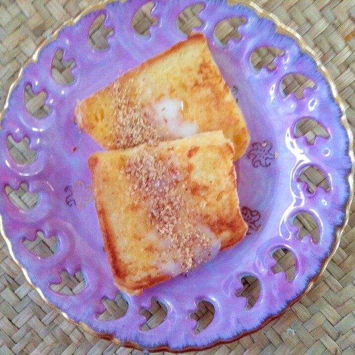 朝食！フレンチトースト練乳アーモンド